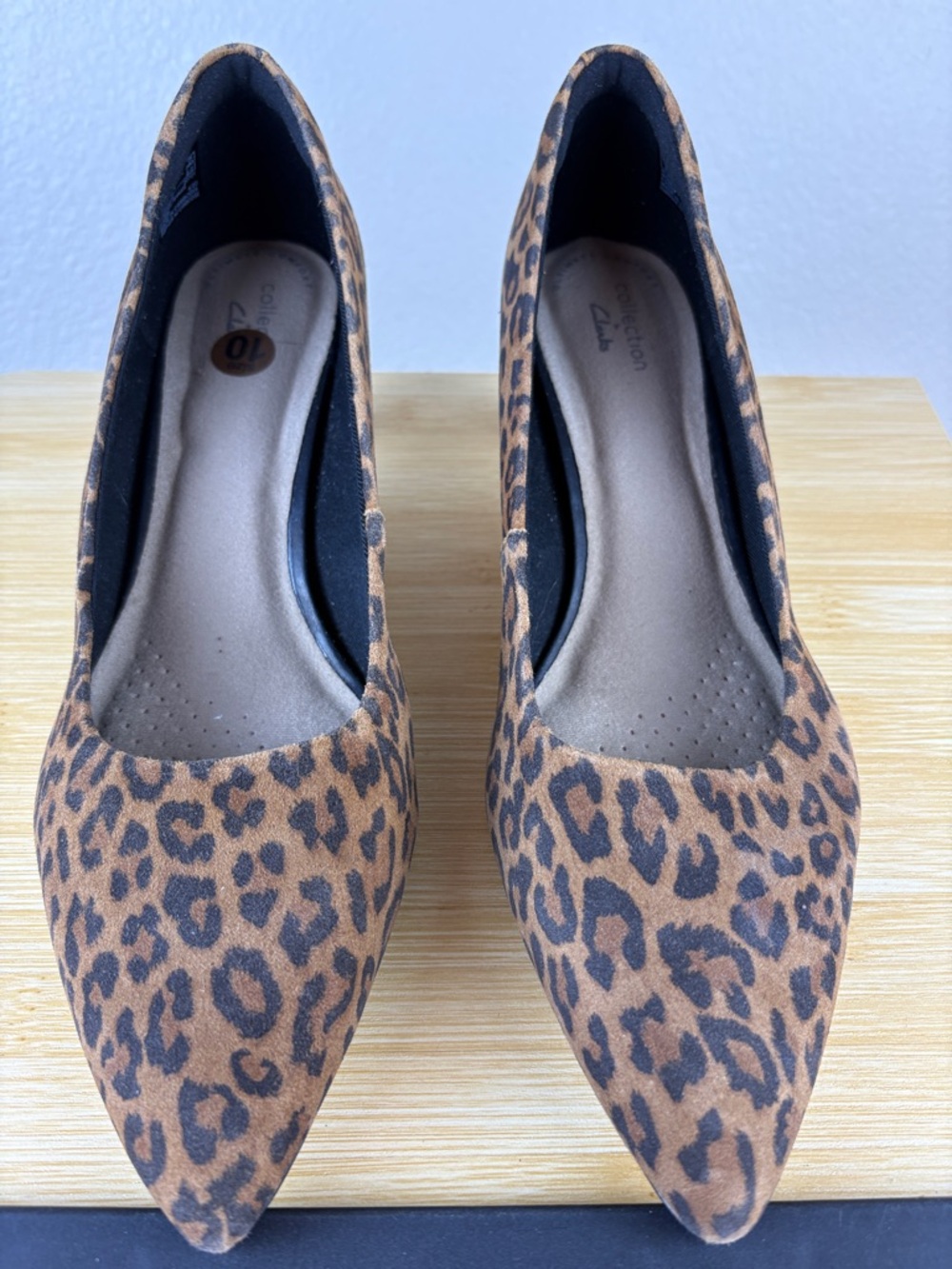 Clarks Collections Women's Leather Suede Upper Pumps Leopard Print Size 10 W